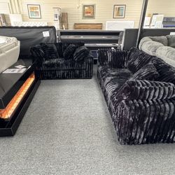 Black Sofa & Loveseat. 🚚WE DELIVER🚚