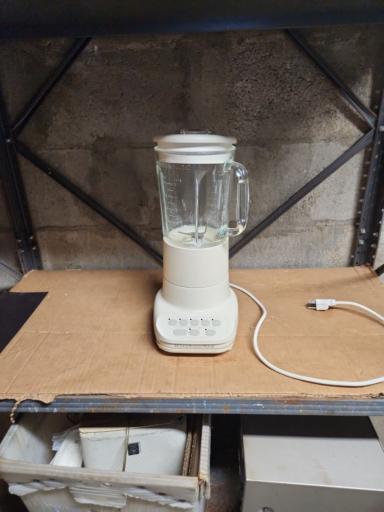 Kitchen Aid BLENDER