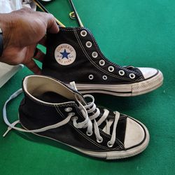 Kids Converse Chucks Shoes Size 4 Youth - $12