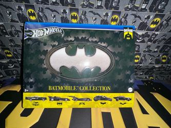 Hot Wheels Batman Batmobile Collection Set