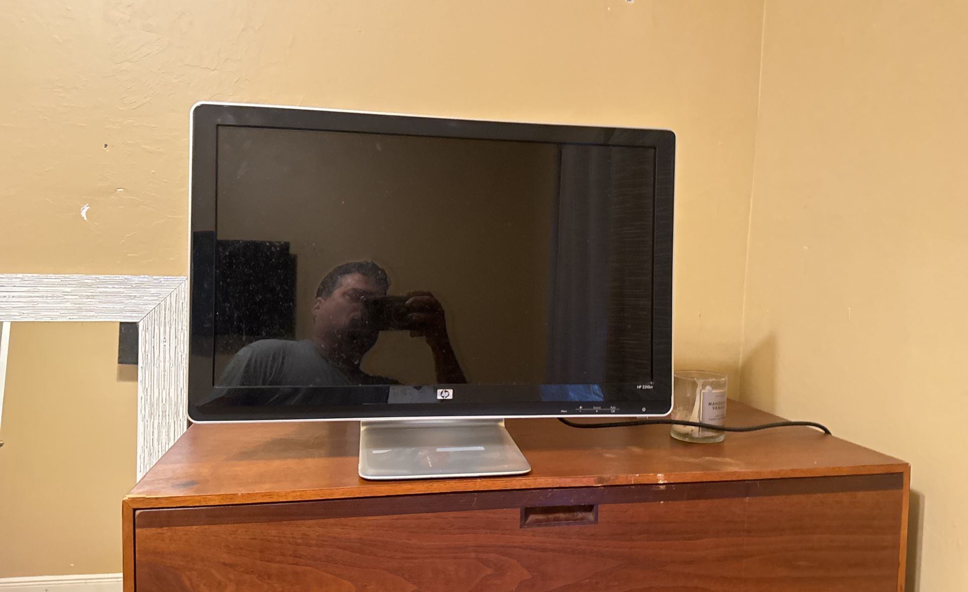 HP 2310M 23-inch Computer Monitor with Stand and Power Cord Tested and Works #1