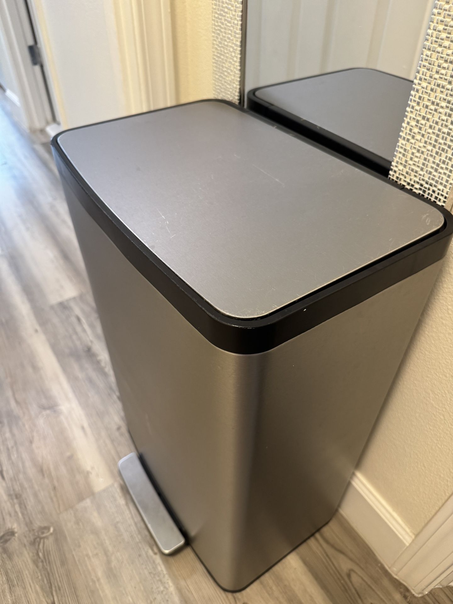 Garbage Can 