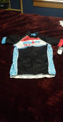 Ironman 70.3 Puerto Rico Cycling Jersey. Women's MEDIUM. Brand NEW w/Tag