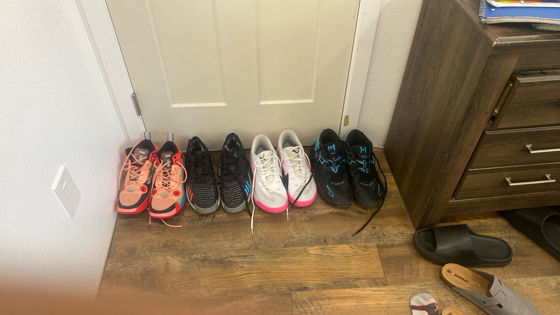Basketball Shoes Size 12 And 13