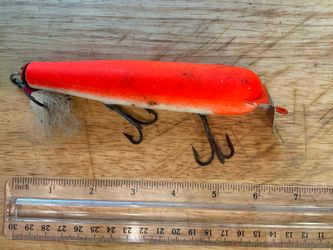 Vintage Red White Plastic Diving Fishing Lure Bucktail Tail Unmarked 6 Inch