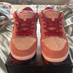 Nike SB Dunk Low StrangeLove Skateboard Shoes