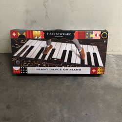 Giant Dance-on Piano