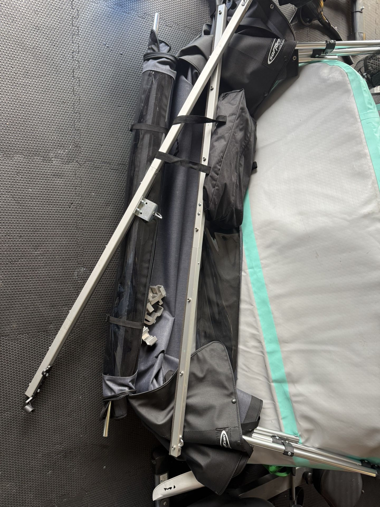 Soft Topper For A Toyota Tacoma Or A 5 Foot Bed 