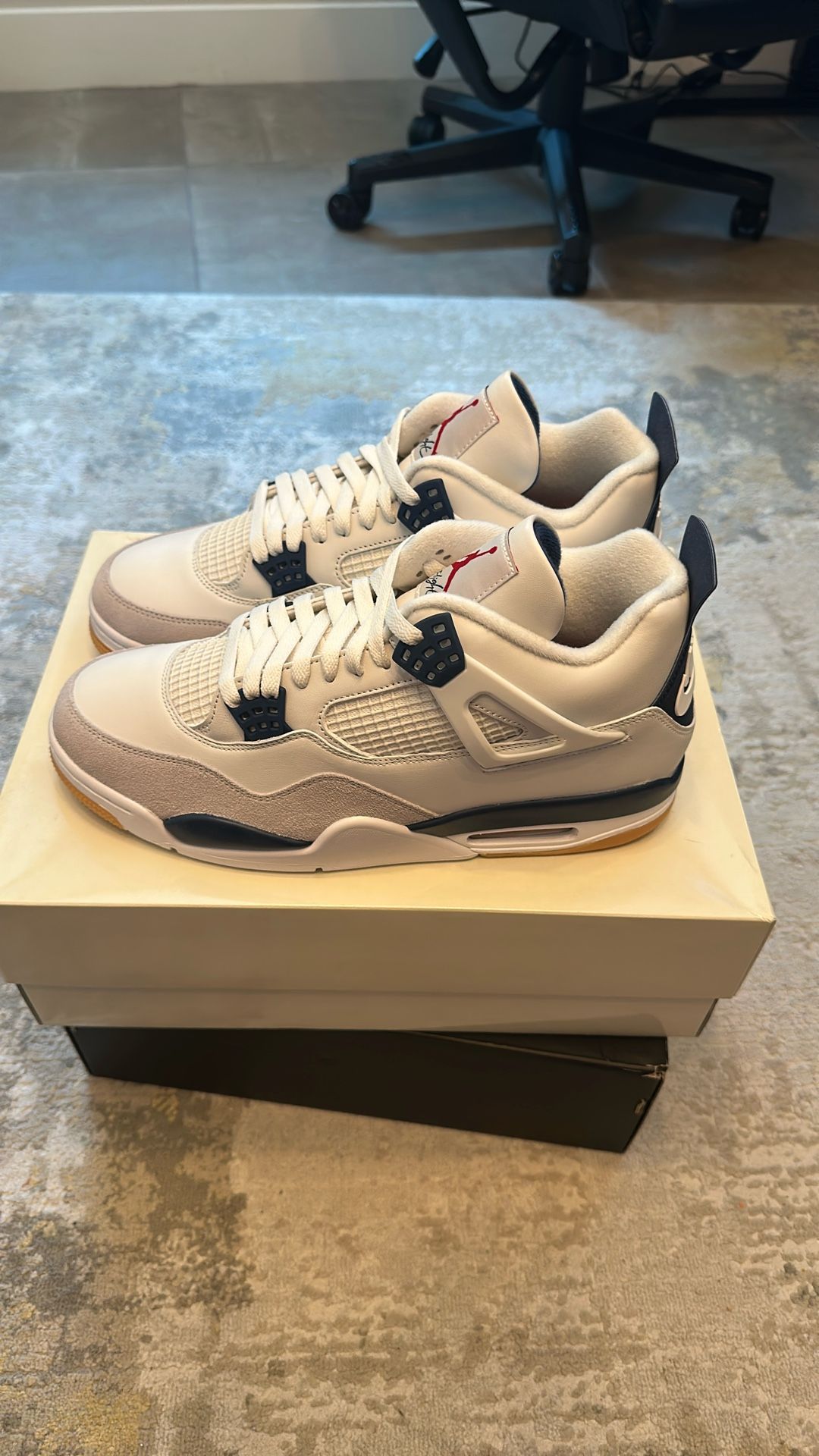 Jordan 4 SB
