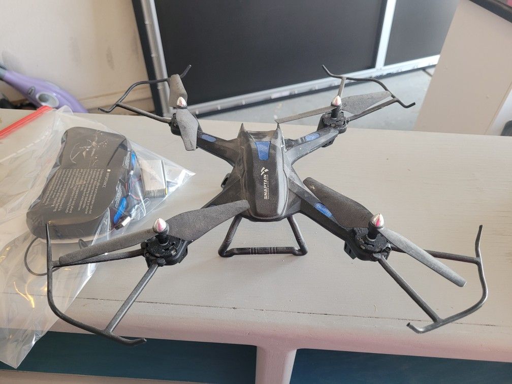 Snaptain S5C WiFi FPV Drone With 1080p Camera