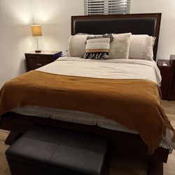 Queen Bed 5 Piece Set 