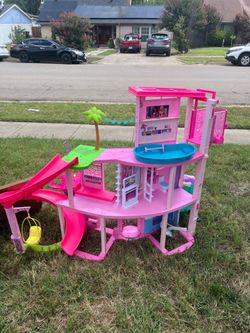 Barbie playhouse