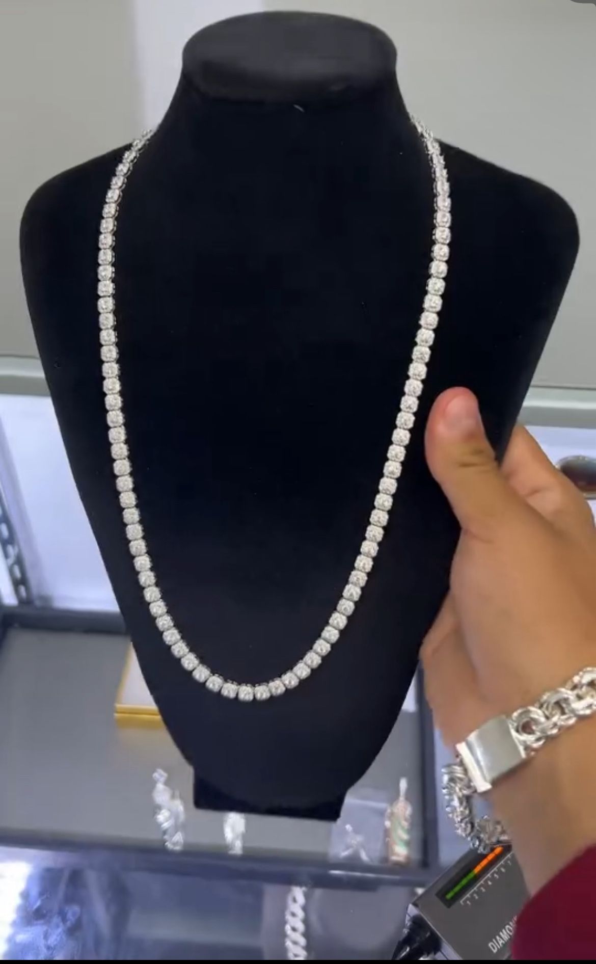 925 Silver 6mm & 24” long bussdown chain 🖊️✅