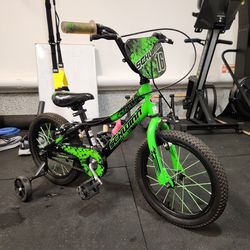 Schwinn Piston 16" Kid Bike Green Training Wheels