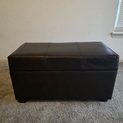 Storage ottoman