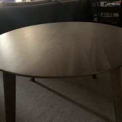 Round Table