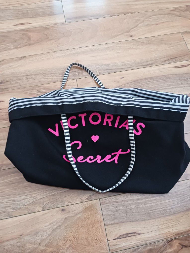 Victoria Secrets Tote/Bag
