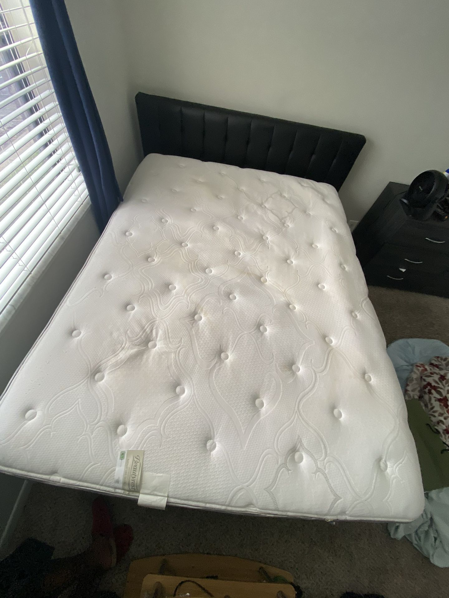 Beauty rest Mattress PICK Up 11/25 ONLY for Sale in Fort Lauderdale, FL OfferUp