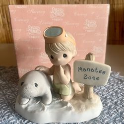 Precious Moments OUR LOVE WILL NEVER BE ENDANGERED - MANATEE - 824119S RARE  LTD