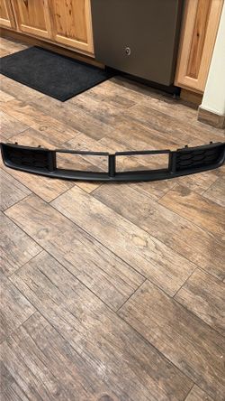 2005–2009 Ford Mustang S197 Front Lower Grille Insert