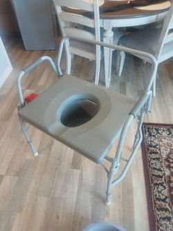 Bedside Commode Chair with Armrests