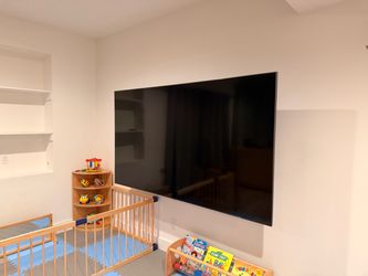 85 inch Samsung Smart TV