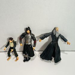Lord of the Rings Action Figures Lot - Gandalf  / King Aragon and Pippen