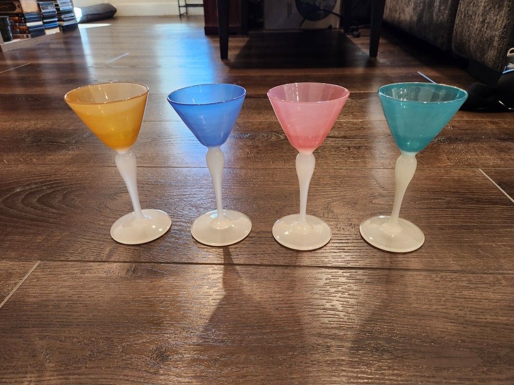 set of 4 Steuben Rosaline Alabaster 6.5" Cocktail Wine Glasses, good condition