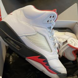 Air Jordan 5 Retro Fire Red Size 9