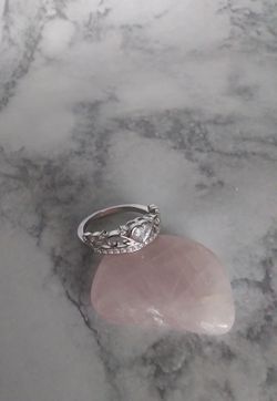 Beautiful 925 SS & CZ Crown Ring *Size 9*
