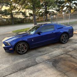 2014 Ford Mustang V6