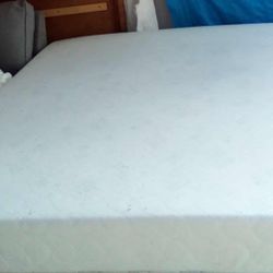 Queen Size Mattress (Colchón Queen Size)