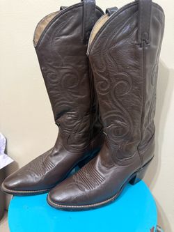 Vintage brown boots