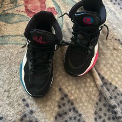 Kyrie Infinity SE GS Blue, pink And Black
