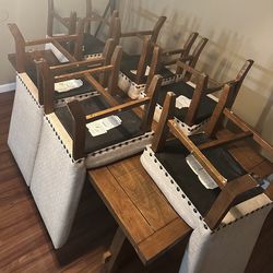 Dining table with 6 Chairs $500