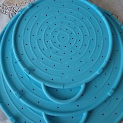 Silicone Pan covers. Can Also Be hung. 