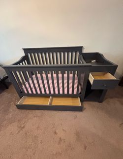 Delta Crib