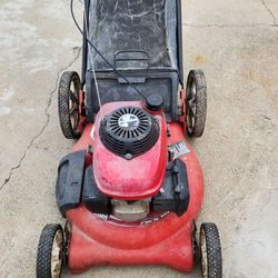 Poulan Pro lawn push mower