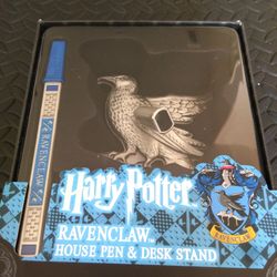 Harry Potter Ravenclaw House Pen & Desk Stand