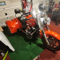 Free Wheeler Harley Davidson Trike