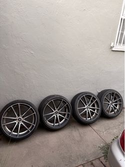 White Diamond Rims with tires 20"