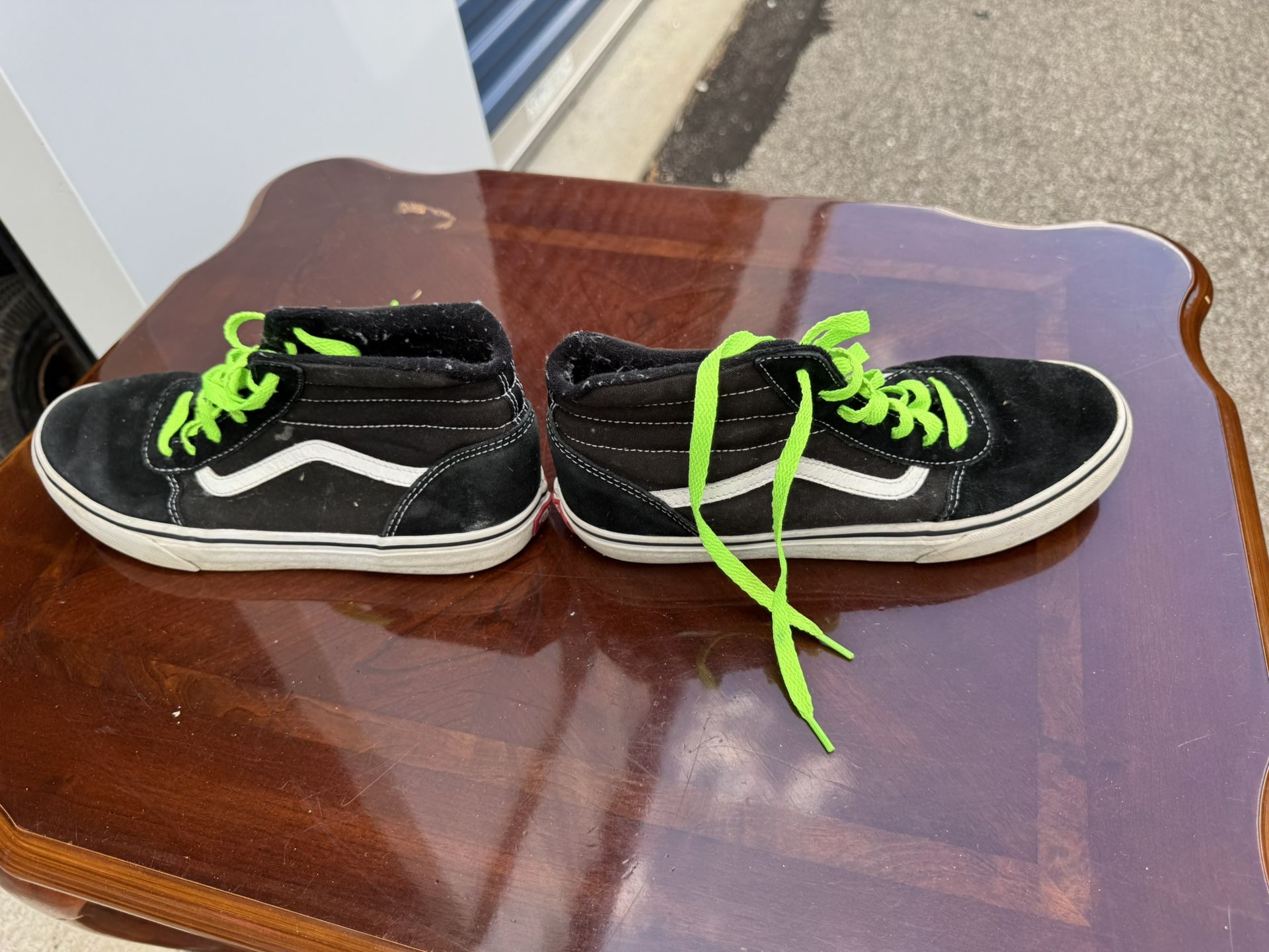 VANS off the Wall Kids Youth unisex sz 7 high tops lace up skate shoes sneakers