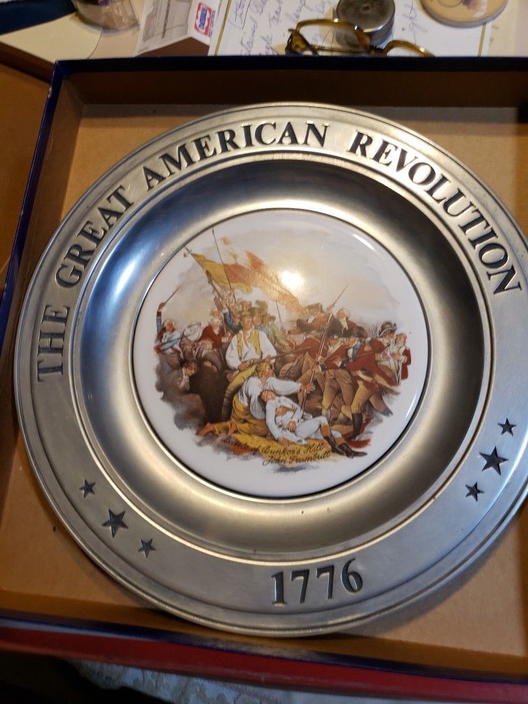 VINTAGE Wilton RWP Pewter w Ceramic Inset Collectible Plates