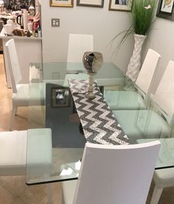 Moving sale