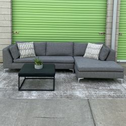 *Free Delivery* Gray Modern Sectional Couch Sofa