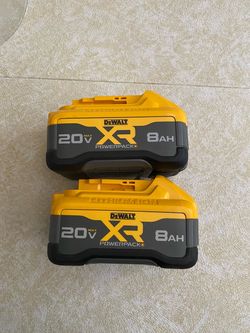 (2) Dewalt batteries 8AH power pack new/nuevo