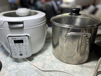 kitchenware/ the whole set $50