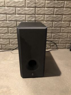 Yamaha Subwoofer Model SW-P201