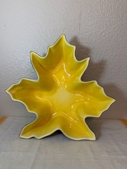 Red Wing Pottery Yellow Green trivet dish, Maple Leaf Centerpiece #429