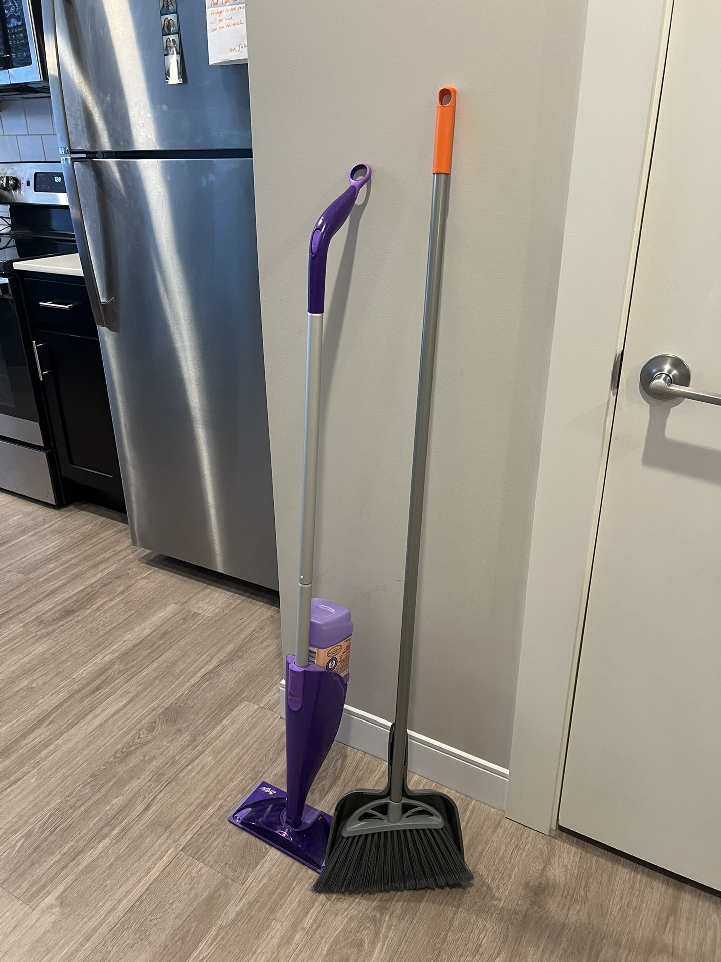 Cleaning tools. Selling both together.